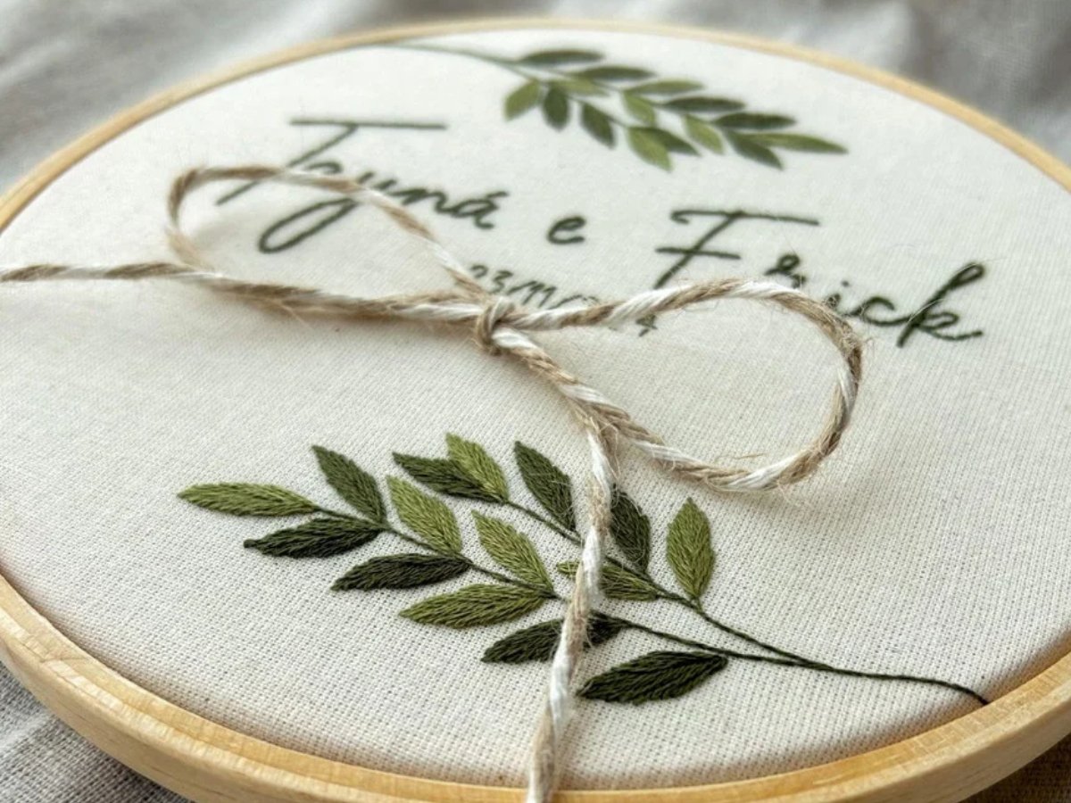 Bastidor Porta Aliança Bordado: Tendência em Casamentos em Marília.